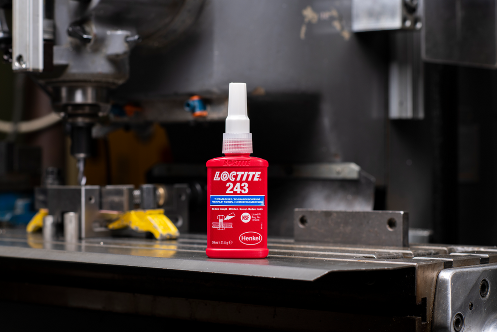 The Ultimate Guide to Choosing the Right Threadlocker: Red vs Blue